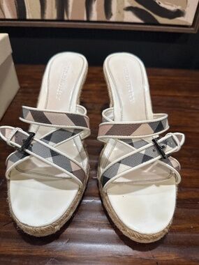 Burberry plaid white patent leather espadrille shoes size 40
